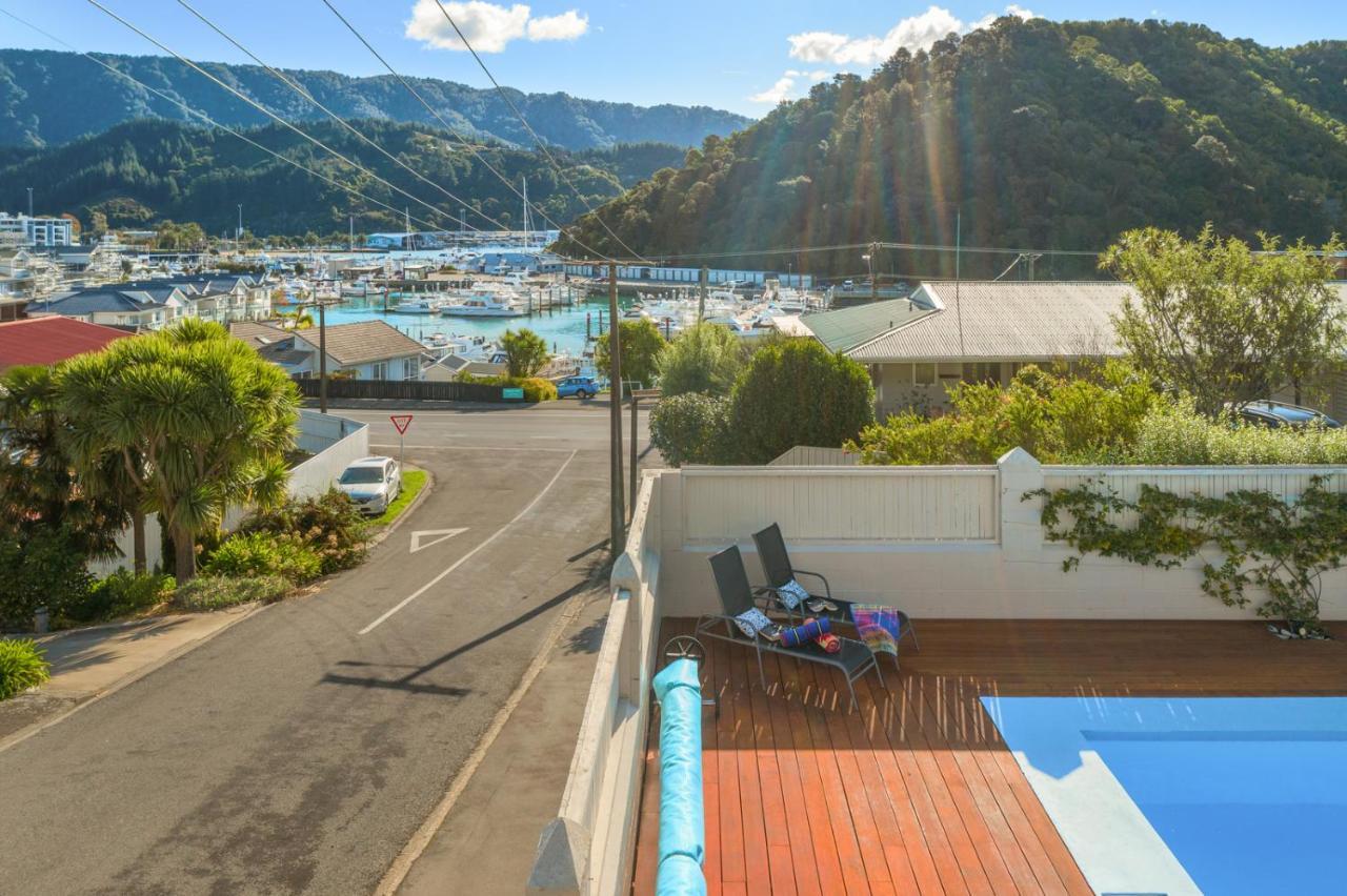 Fabulous Apartment With Private Spa Pool & Gym Picton Luaran gambar